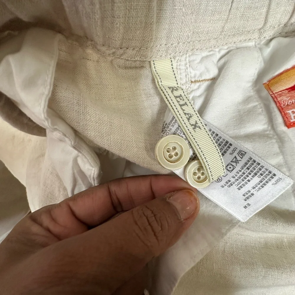 Tommy Bahama Cream Chinos Versatile Summer Style